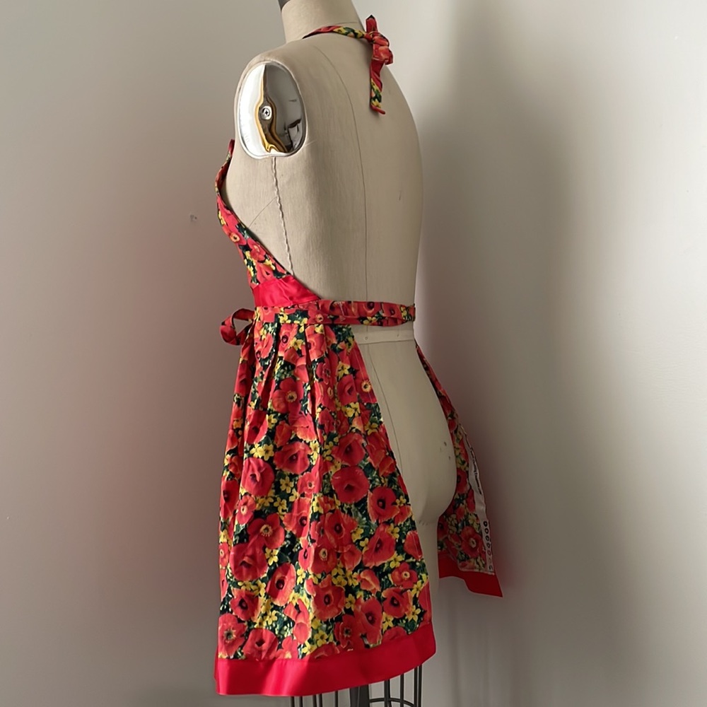 Apron - Picture 4 of 5